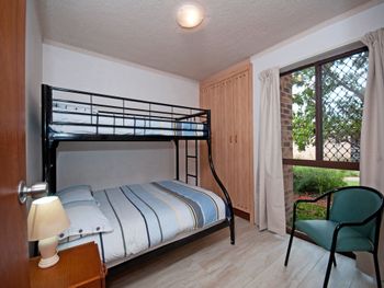 Tristani Bay Parkland Unit 60 / 2 Gowrie Avenue - Accommodation Batemans Bay 2