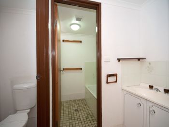 Tristani Bay Parkland Unit 60 / 2 Gowrie Avenue - Accommodation Batemans Bay 5