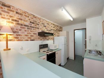 Tristani Bay Parkland Unit 60 / 2 Gowrie Avenue - Accommodation Batemans Bay 1
