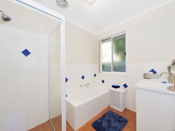 Nelson Street Pine Cottage 5A - Accommodation Batemans Bay 3