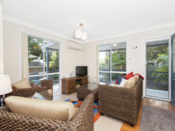 Nelson Street Pine Cottage 5A - Accommodation Batemans Bay 1