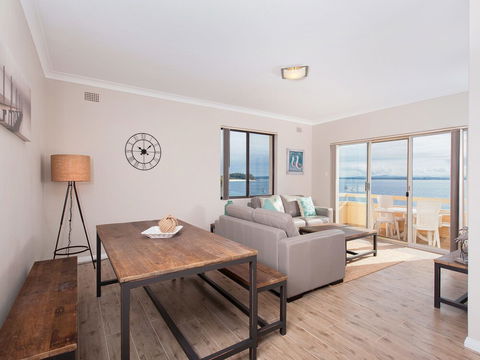 Shoal Bay Road, Bay Village, Unit 06, 47 - Accommodation Batemans Bay 4