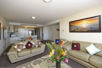 Cote DAzur Unit 43 / 61 Donald Street - Accommodation Batemans Bay 2