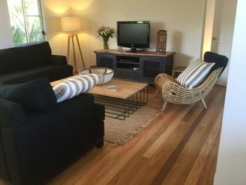 Bali Blue - Accommodation Batemans Bay 6