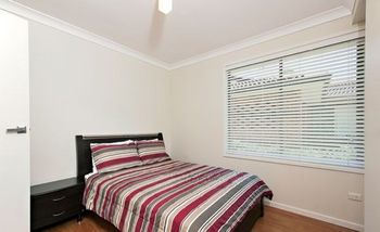 Little Beach House 8 Mistral Close - Accommodation Batemans Bay 6
