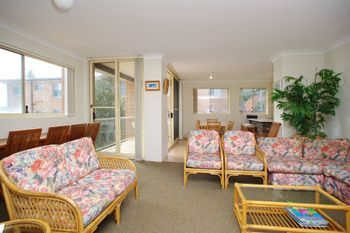 South Pacific Unit 9 Shoal Bay - Accommodation Batemans Bay 0