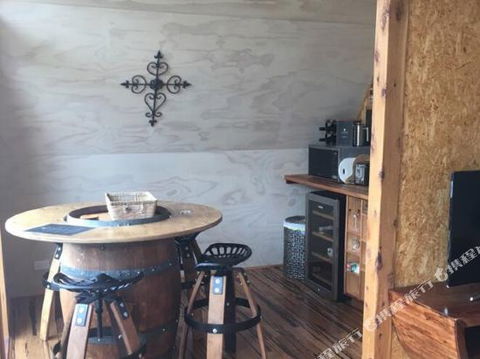 Bruny Island Accommodation 43 Degrees Beachside Studio Spa Apartments (1) - Accommodation Batemans Bay 5