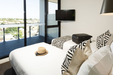 R Hotel Geelong - Accommodation Batemans Bay 2