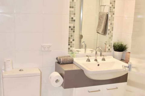 Stylish Mod Apt Near CBD Free Parking - Accommodation Batemans Bay 6