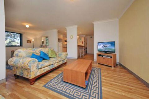 2 Bedroom Apartment Carindale - Accommodation Batemans Bay 5