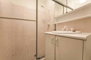 Carindale Unit 13 19 23 Dowling Street - Accommodation Batemans Bay 5
