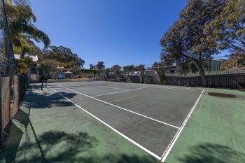 Carindale Unit 13 19 23 Dowling Street - Accommodation Batemans Bay 6