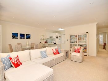 Nicholli Bay Parklands Unit 32 2 Gowrie Avenue - Accommodation Batemans Bay 0
