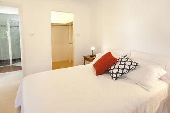 Spinnakers Loft 3 Bed Apartment - Accommodation Batemans Bay 6