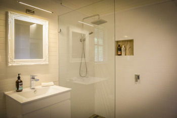 Arcadia Bed & Breakfast & Cottages - Accommodation Batemans Bay 3