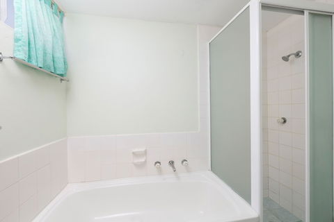 Ebbtide Unit 07 - Accommodation Batemans Bay 3