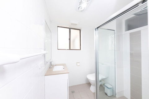 Hibiscus Court Unit 4 - Accommodation Batemans Bay 2