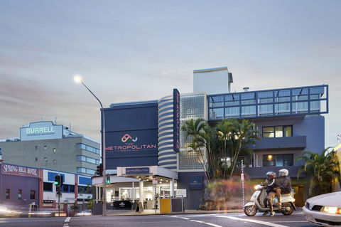 The Metropolitan Spring Hill - Accommodation Batemans Bay 0