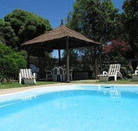 Golden Chain Wine Village Motor Inn - Accommodation Batemans Bay