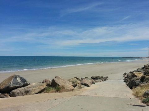 Acaill Accommodation Esplanade Living Self Check-In Self Check-Out - Accommodation Batemans Bay 5