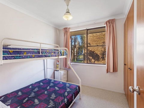 Kurranulla, Unit 5/15 Weatherly Close - Accommodation Batemans Bay 4