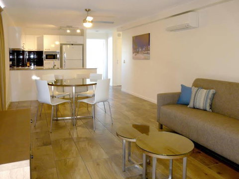 Direct Hotels Governor Apartments - Accommodation Batemans Bay 0