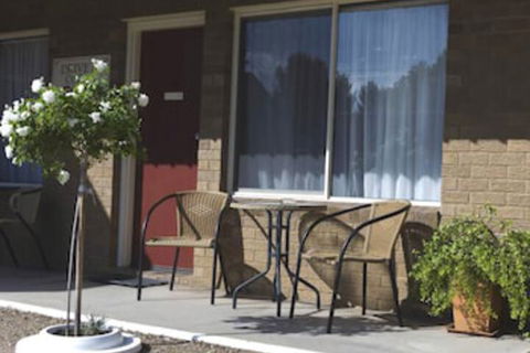 Camellia Motel - Accommodation Batemans Bay 2