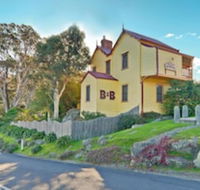 Two Story Bed  Breakfast - Accommodation Batemans Bay