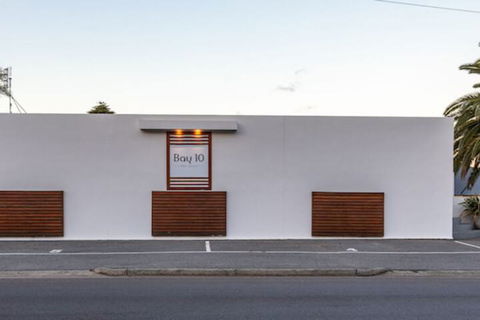 Bay 10 Accommodation - Accommodation Batemans Bay 2