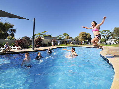 NRMA Eastern Beach Holiday Park - Accommodation Batemans Bay 1