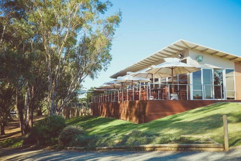 Bridges On Meninya Motel & Apartments - Accommodation Batemans Bay 0