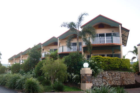Tinaroo Lake Resort - Accommodation Batemans Bay 1