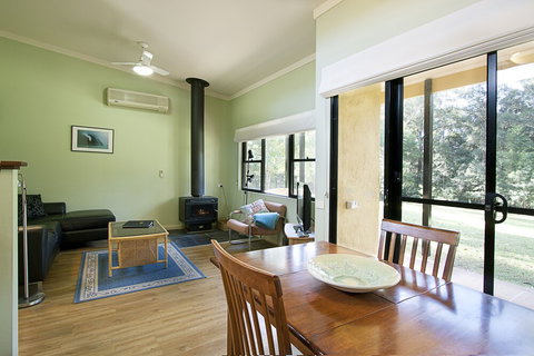 Milton Country Cottages - Accommodation Batemans Bay 4