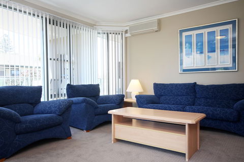 Sails Luxury Apartments, Forster - Accommodation Batemans Bay 3