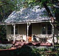 Elm Wood Cottages - Accommodation Batemans Bay