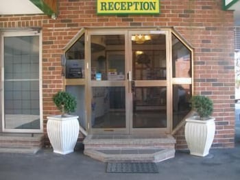 Mount Kuring-gai Motel - Accommodation Batemans Bay 2