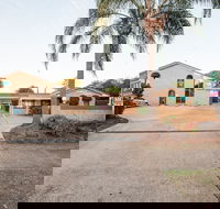 Jacaranda Place Motor Inn - Accommodation Batemans Bay