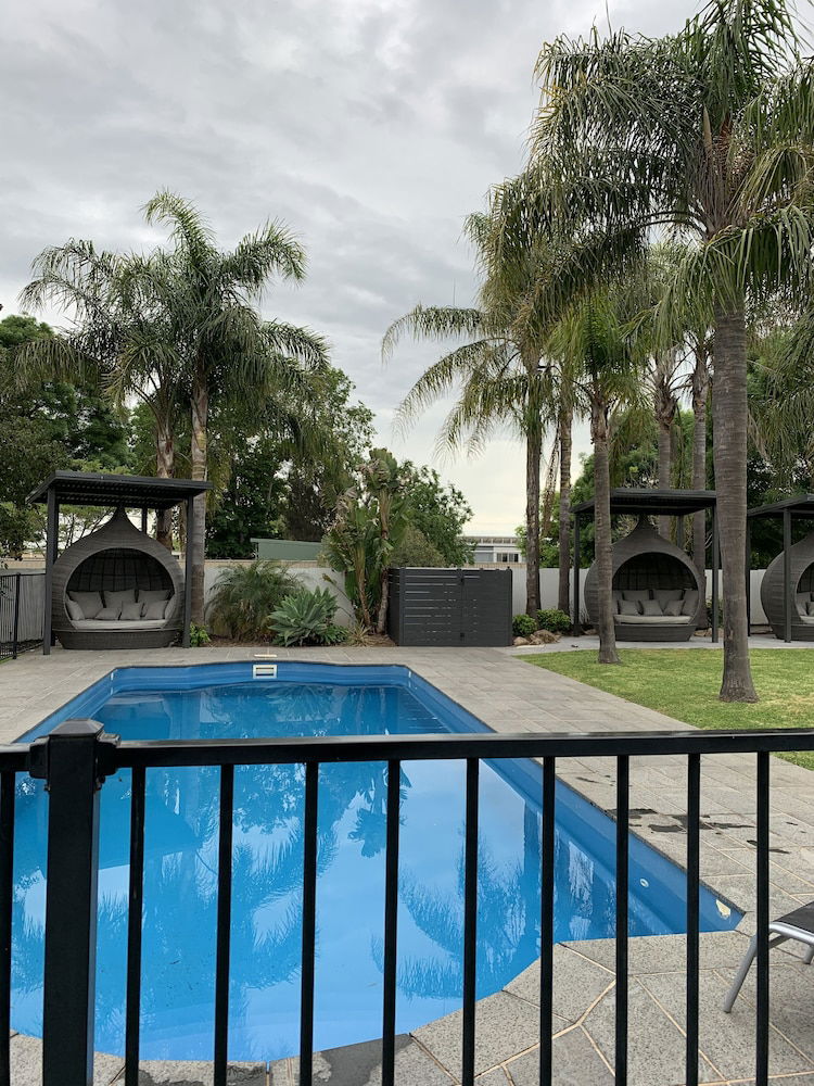 Coolamon NSW Accommodation Batemans Bay