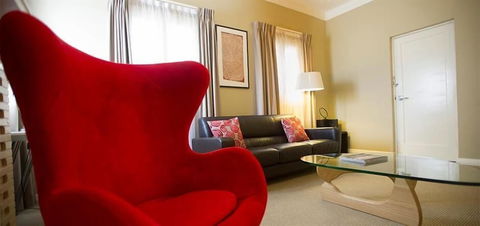 Globe Apartments - Accommodation Batemans Bay 4