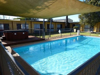 Cootamundra Gardens Motel - Accommodation Batemans Bay 3