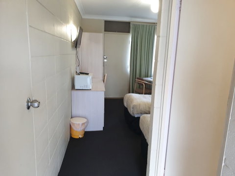 Cootamundra Gardens Motel - Accommodation Batemans Bay 5