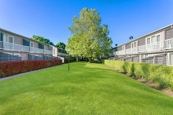 Summer East Serviced Apartments - Accommodation Batemans Bay 1