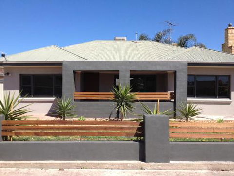 Ploughmans On Wallis Horsham - Accommodation Batemans Bay 0