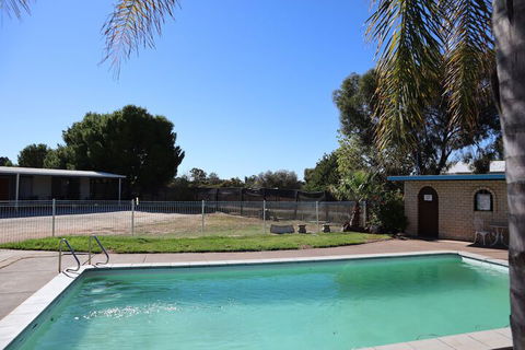 Capri Motel - Accommodation Batemans Bay 1