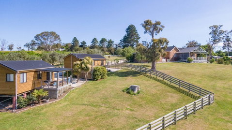 Hazelcreek Cottages - Accommodation Batemans Bay 1