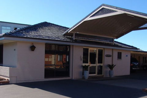 Ben Chifley Motor Inn - Accommodation Batemans Bay 3
