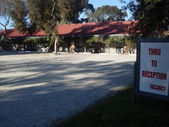 Jolly Swagman Motor Inn Holbrook - Accommodation Batemans Bay 1