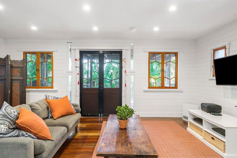 A PERFECT STAY - Longhouse - Accommodation Batemans Bay 5