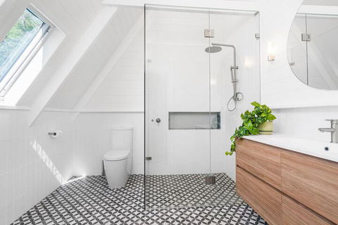 A PERFECT STAY - Longhouse - Accommodation Batemans Bay 3