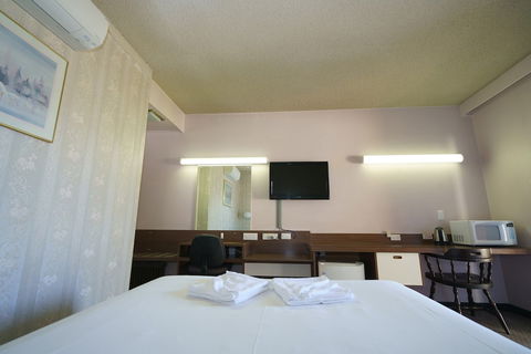 Olympia Motel - Accommodation Batemans Bay 6